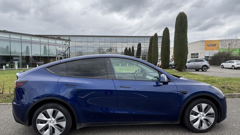 Aperçu du véhicule : LONG RANGE AWD