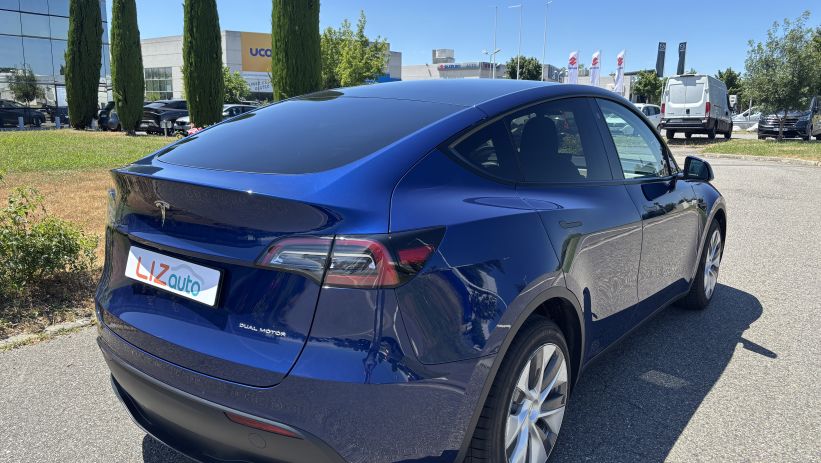 Aperçu du véhicule : LONG RANGE AWD