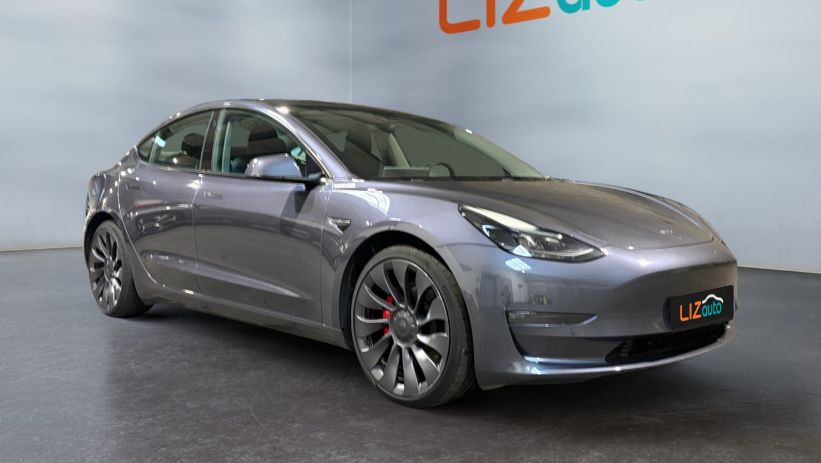 Aperçu du véhicule : PERFORMANCE PUP AWD UPGRADE MY22