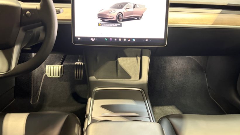 Aperçu du véhicule : PERFORMANCE PUP AWD UPGRADE MY22