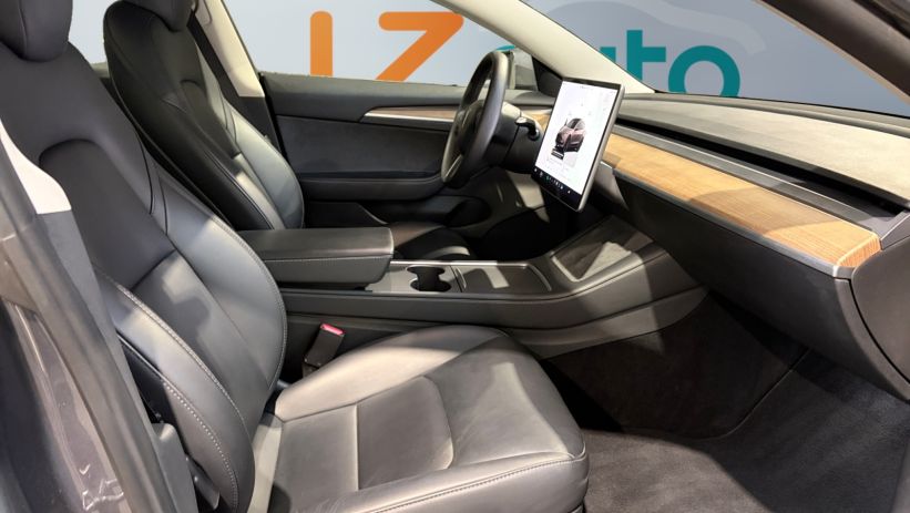 Aperçu du véhicule : PERFORMANCE PUP AWD UPGRADE MY22