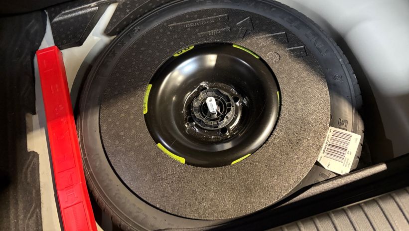 Aperçu du véhicule : PURETECH 155CH RIVOLI AUTOMATIQUE