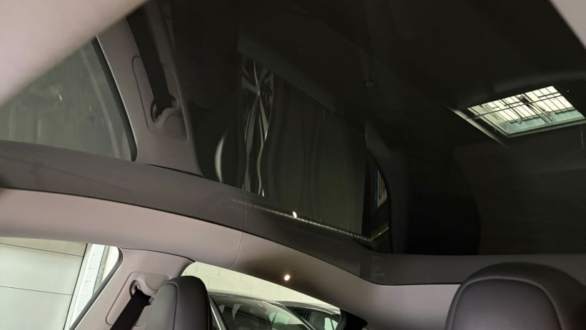 Aperçu du véhicule : PERFORMANCE AWD