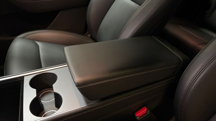 Aperçu du véhicule : PERFORMANCE AWD