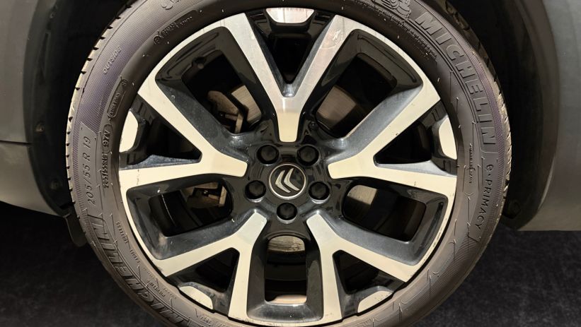 Aperçu du véhicule : HYBRID 225CH SHINE PACK E-EAT8