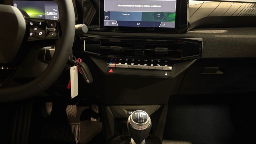 Aperçu du véhicule : 1.2 TCE 115CH EVOLUTION