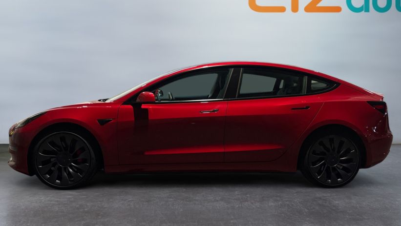 Aperçu du véhicule : PERFORMANCE PUP AWD UPGRADE MY22