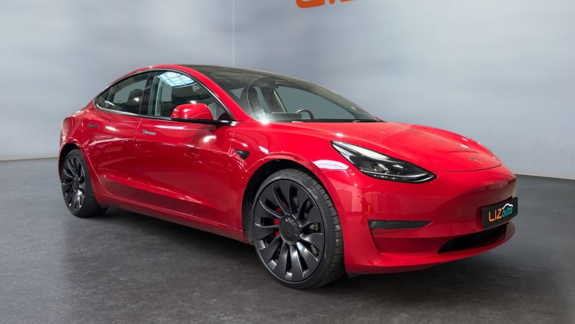 Aperçu du véhicule : PERFORMANCE PUP AWD UPGRADE MY22