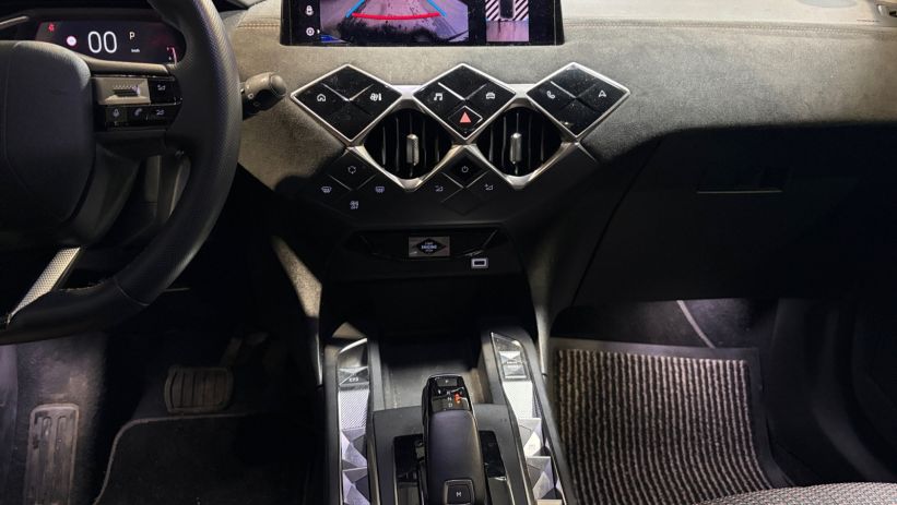 Aperçu du véhicule : 1.2 PURETECH 130CH PERFORMANCE LINE AUTOMATIQUE