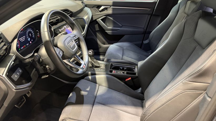 Aperçu du véhicule : 35 TFSI 150CH S LINE S TRONIC 7