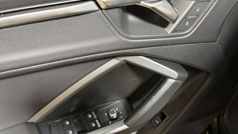 Aperçu du véhicule : 35 TFSI 150CH S LINE S TRONIC 7