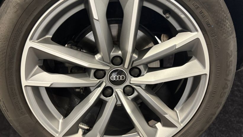Aperçu du véhicule : 35 TFSI 150CH S LINE S TRONIC 7