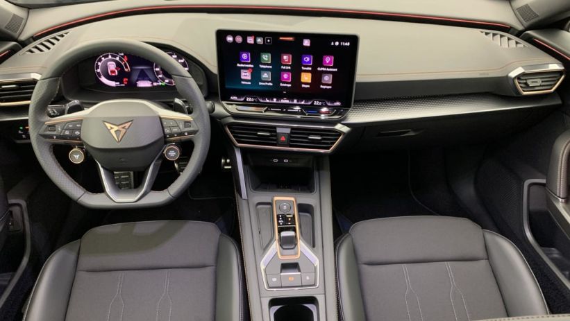 Aperçu du véhicule : 1.5 ETSI HYBRID 150 CH DSG7 V