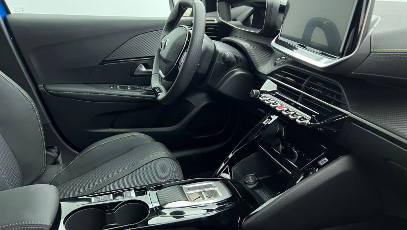 Aperçu du véhicule : Hybrid 110 e-DCS6 GT Bleu Vertigo avec 1550€ d'équipements inclus