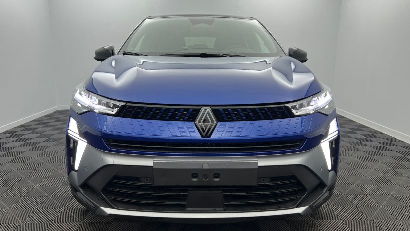 Aperçu du véhicule : E-Tech full hybrid 160 ch esprit Alpine Bleu Iron - Toit Noir Etoilé avec 1500€ d'équipements inclus