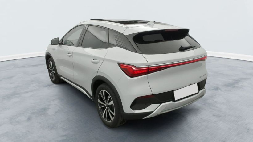 Aperçu du véhicule : 60 5 kWh 204 ch Design