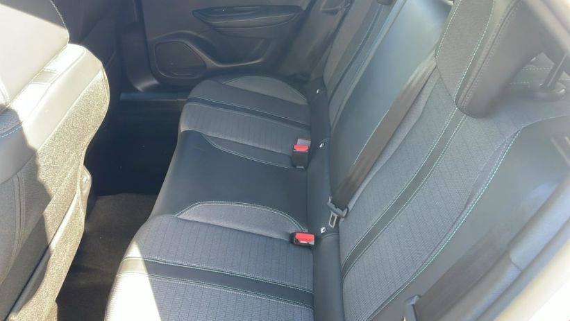 Aperçu du véhicule : 136 CH ALLURE PACK