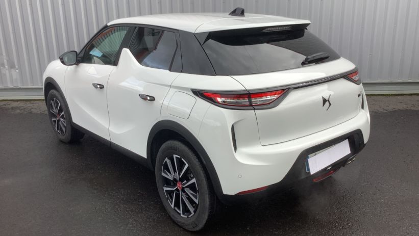 Aperçu du véhicule : DS 3 PureTech 130 EAT8 Performance Line