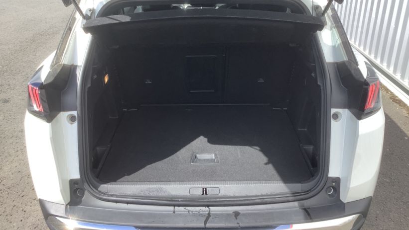 Aperçu du véhicule : 3008 Hybrid 145 e-DCS6 Allure Pack