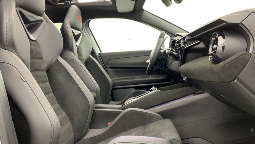 Aperçu du véhicule : 1.2 Ibrida 145 ch eDCT6 Speciale