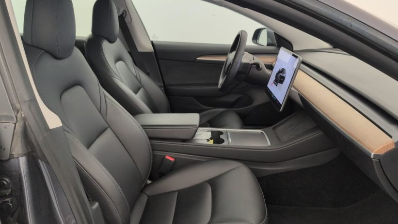 Aperçu du véhicule : AUTONOMIE STANDARD PLUS RWD