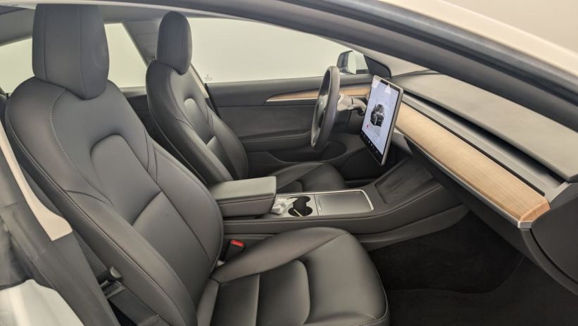 Aperçu du véhicule : GRANDE AUTONOMIE AWD