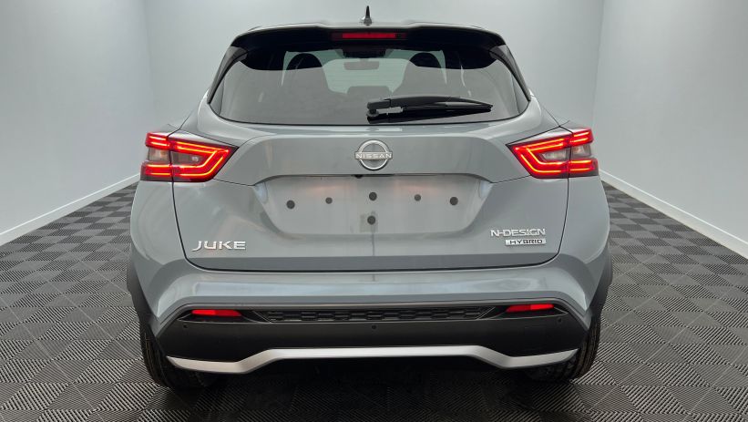 Aperçu du véhicule : HYBRID 143 N-Connecta Gris Argile - toit Noir Métallisé avec 2500€ d'équipements inclus