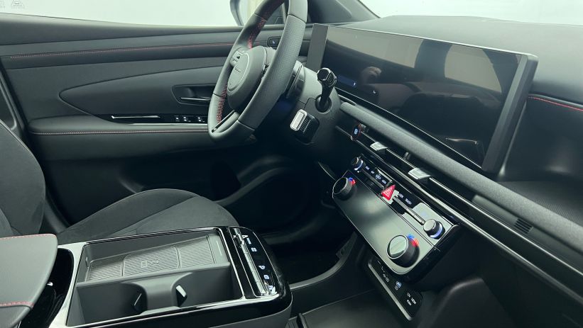 Aperçu du véhicule : 1.6 T-GDI 239 Hybrid BVA6 N Line Executive Shadow Grey avec 1450€ d'équipements inclus