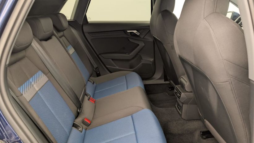 Aperçu du véhicule : 30 TDI 116 Design