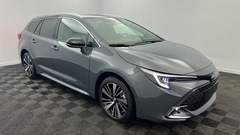 Aperçu du véhicule : Hybride 178ch Design Gris Météore avec 2490€ d'équipements inclus