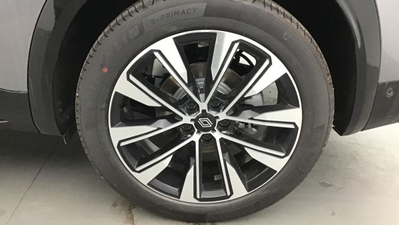 Aperçu du véhicule : AUSTRAL full hybrid E-Tech 200 ch Techno