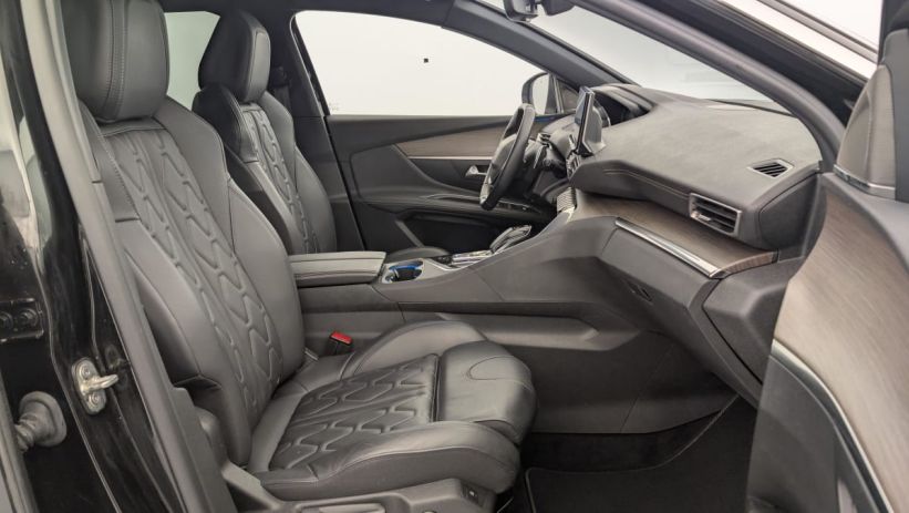 Aperçu du véhicule : Hybrid4 300 e-EAT8 GT Pack