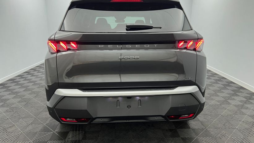 Aperçu du véhicule : Nouveau Hybrid 145 e-DCS6 GT Gris Titane avec 2470€ d'équipements inclus