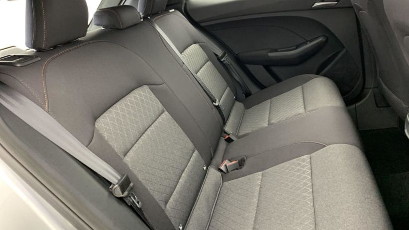 Aperçu du véhicule : 1.5 L Hybrid+ 195 ch Standard