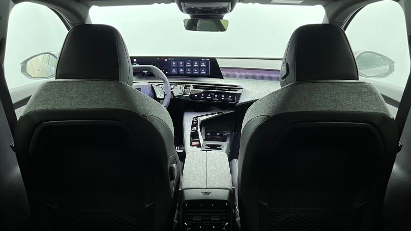 Aperçu du véhicule : Nouveau Hybrid 145 e-DCS6 GT Gris Titane avec 2450€ d'équipements inclus