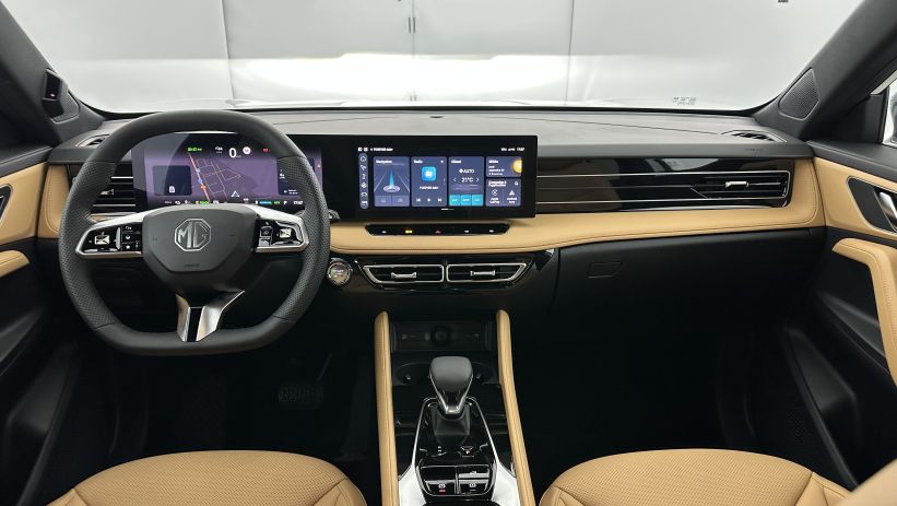 Aperçu du véhicule : 1.5T PHEV 272ch Luxury