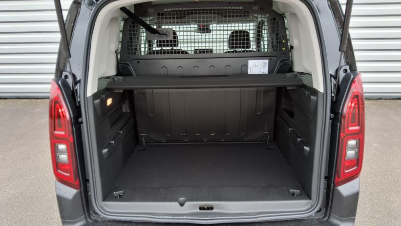 Aperçu du véhicule : BERLINGO Taille M BlueHDi 130 S&S EAT8 Max -N1