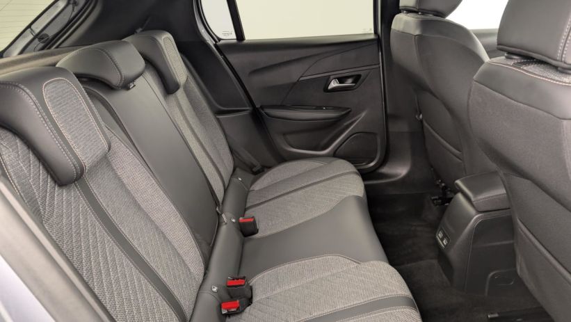 Aperçu du véhicule : 100 S S BVM6 Allure