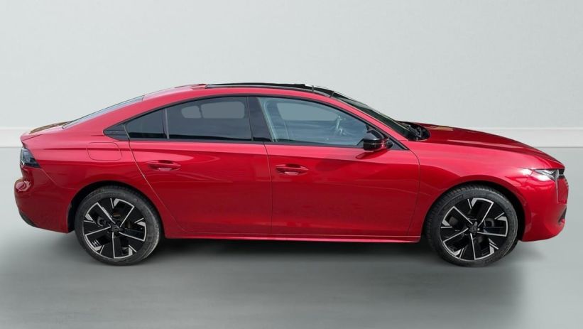 Aperçu du véhicule : Hybrid 225 e-EAT8 GT