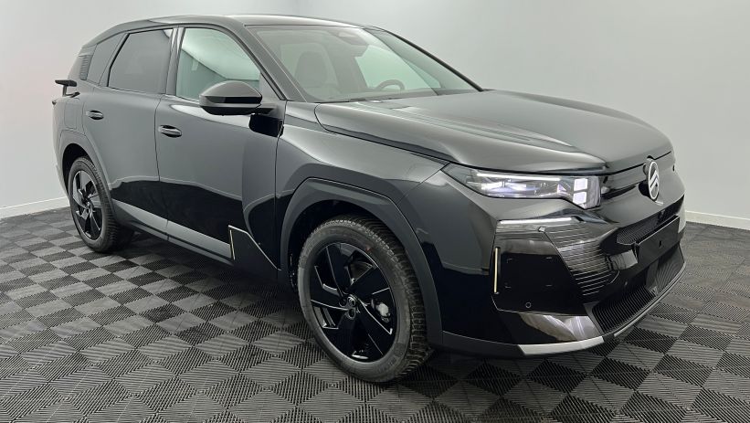 Aperçu du véhicule : Nouveau Hybrid 145 e-DCS6 Max Noir Perla Nera avec 2600€ d'équipements inclus