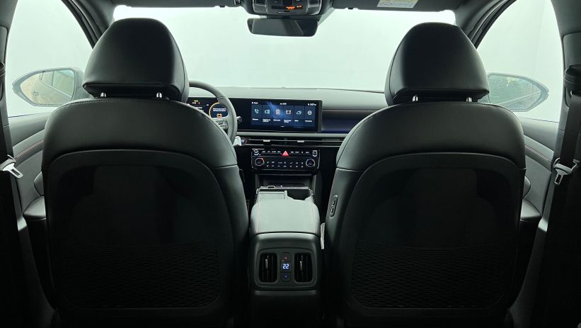 Aperçu du véhicule : 1.6 T-GDI 239 Hybrid BVA6 N Line Executive Abyss Black avec 1450€ d'équipements inclus