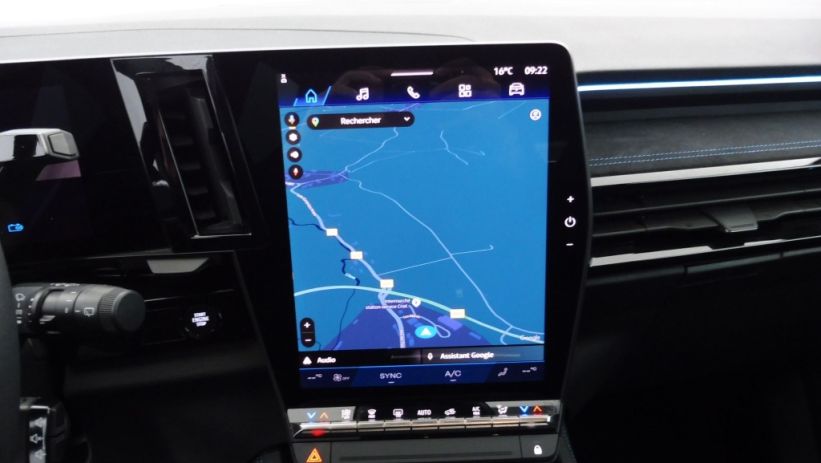 Aperçu du véhicule : 1.2 E-TECH FULL HYBRID 200CH ESPRIT ALPINE 7 PLACES - 24