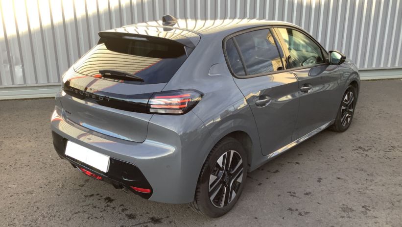 Aperçu du véhicule : 208 100 S&S BVM6 Allure