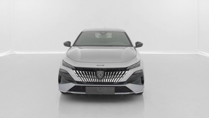 Aperçu du véhicule : III(2) 1.2 Hybrid 145ch GT e-DCS6