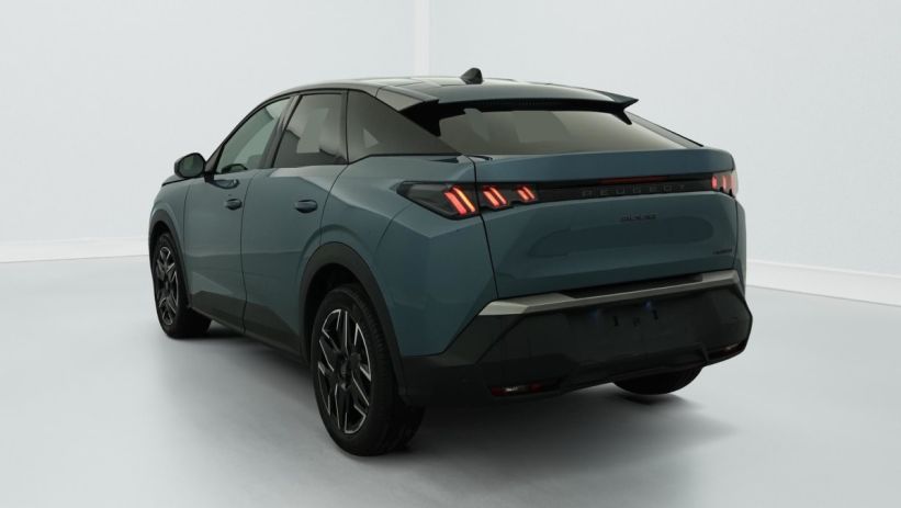 Aperçu du véhicule : HYBRID 136 E-DCS6 ALLURE