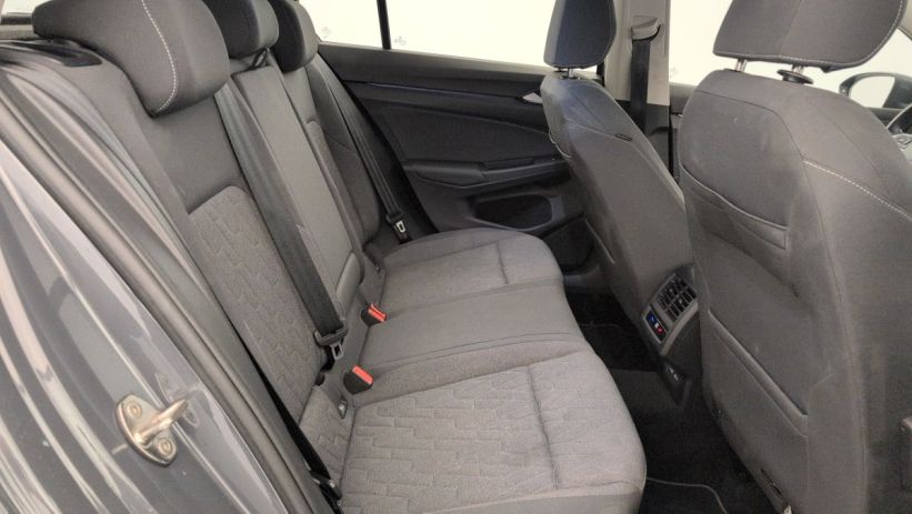 Aperçu du véhicule : 2.0 TDI 116 BVM6 LIFE PLUS