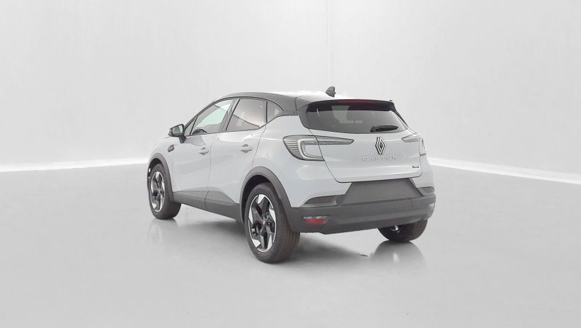 Aperçu du véhicule : II 1.8 E-Tech full hybrid 160ch Techno