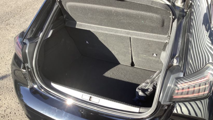 Aperçu du véhicule : 208 PureTech 100 S&S BVM6 GT