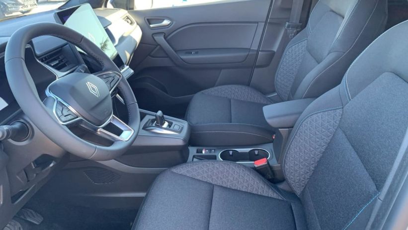 Aperçu du véhicule : E-Tech full hybrid 160 ch Evolution