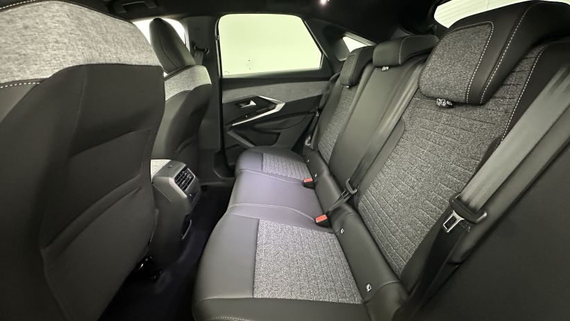 Aperçu du véhicule : 1.2 Hybrid 145ch Allure e-DCS6